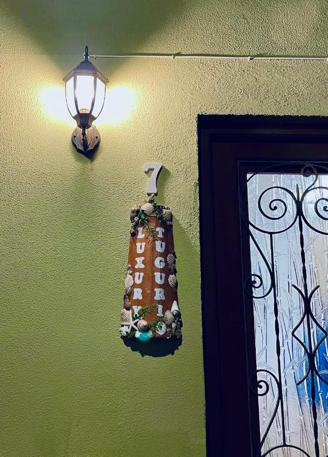 Luxury Tugurio Villa Arma di Taggia Luaran gambar